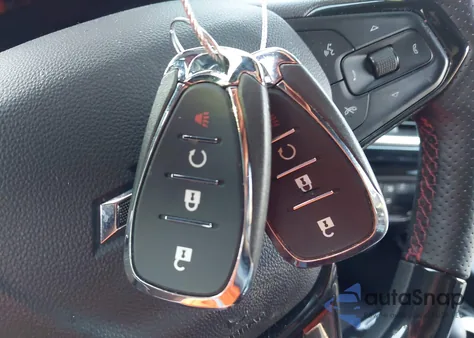 2025 Chevrolet Trax Fwd 2Rs from USA, damaged, VIN KL77LJEP8SC010016